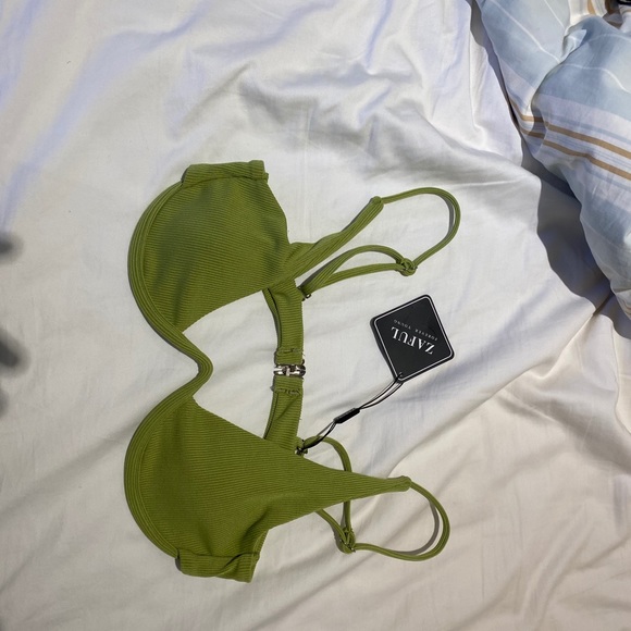 Green bikini top - Picture 3 of 4